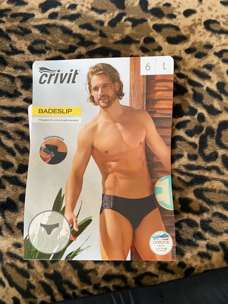Crivit Men’s Black Swim Briefs Low-Rise Performance Fit